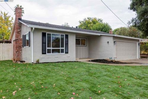 1349 Maryland Dr, Concord, CA 94521-4133