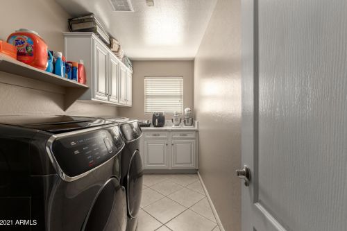 1872 Lantana Dr, Chandler AZ  85248-2170 exterior