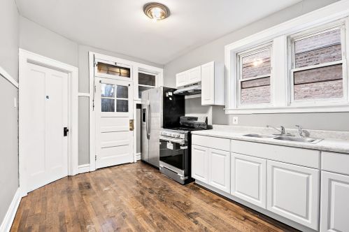 10721 Forest Ave, Chicago IL  60628-3626 exterior