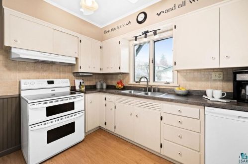 4625 5 St, Duluth MN 55807-2004 exterior