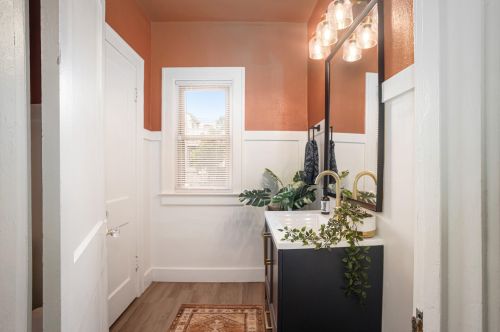 1239 Fisk Rd, Grand Rapids MI 49506-6565 exterior