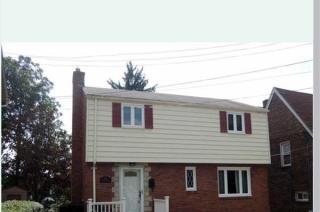 226 Questend Ave, Pittsburgh PA  15228-2477 exterior