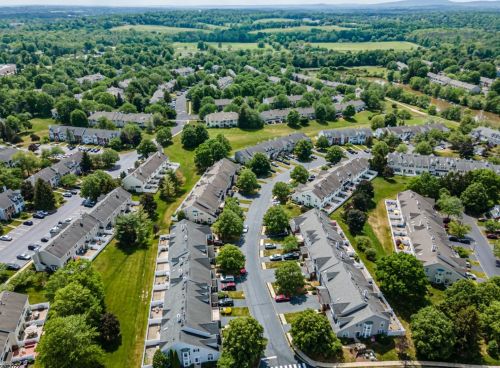 703 Bayley Ct, Bridgewater NJ 08807-3596 exterior