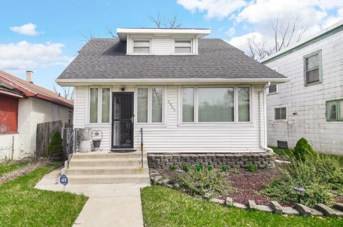 3905 Madison St, Gary, IN 46408-2730