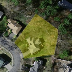 28 Dorothy Rd, Newton MA  02459-3308 aerial view