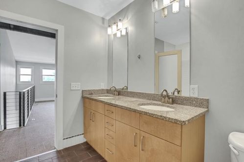 600 College St, Atlanta GA 30354-1716 exterior