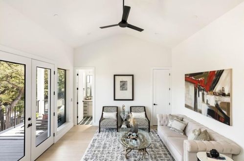 8512 Appalachian Dr, Austin TX 78759-7930 exterior