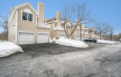 74 Springholm Dr, Berkeley Heights, NJ 07922-2731