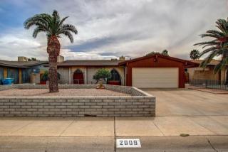 2009 Myrtle Ave, Phoenix AZ  85021-7823 exterior