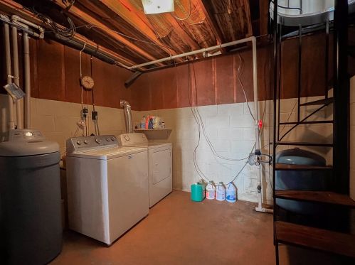 23431 Fosdick St, Dowagiac MI 49047-7433 exterior