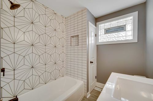 1941 97th St, Chicago IL  60617-4718 exterior