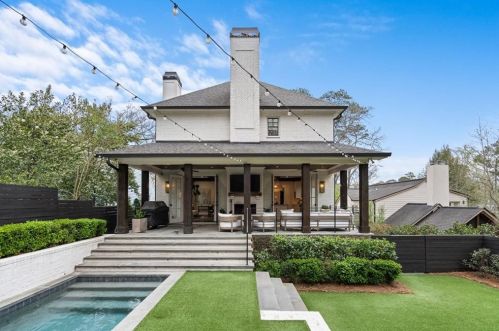 2652 Forrest Way, Atlanta GA  30305-3770 exterior