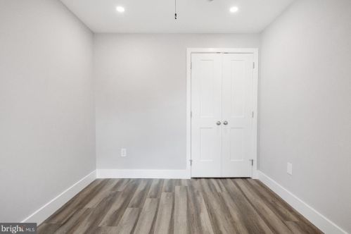 2418 4th St, Philadelphia PA  19148-3905 exterior