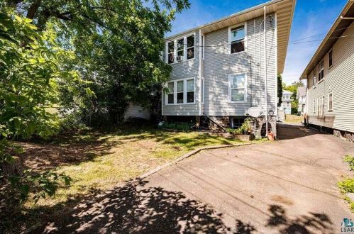 425 17 Ave, Duluth MN 55812-1700 exterior