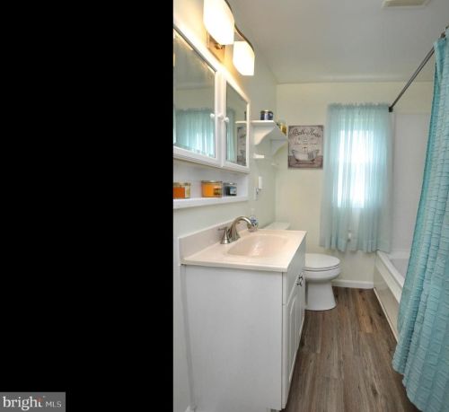 1324 Morgan Ave, Riverton NJ 08077-2730 exterior