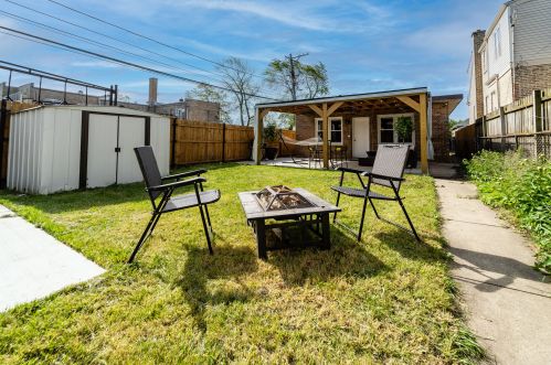 4814 Wellington Ave, Chicago IL 60641-5243 exterior