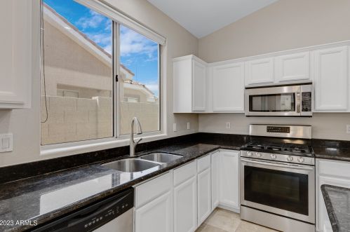 1339 Enfield Way, Chandler AZ 85286-6912 exterior