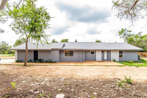 9600 Claxton Dr, Austin TX 78736-2901 exterior