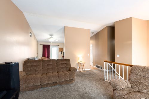 7208 Christalee Ct, Taylorsville UT 84084-7415 exterior