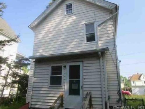 69 Trinity St, New Britain, CT 06051-3416