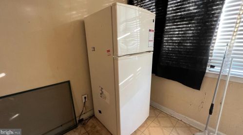 225 Cromwell Ter, Washington DC 20002-1029 exterior