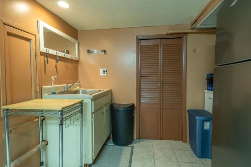 730 St, Union City NJ 07087-2427 exterior