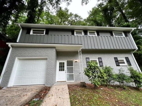 1703 Laurelwood Dr, Atlanta, GA 30311-3838