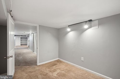 2230 16 St, Philadelphia PA 19132-4418 exterior