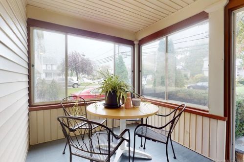 49 Clinton Ave, Norwalk CT 06854-1501 exterior