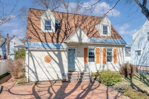 34 Powell Ave, Springfield, MA 01118-2166