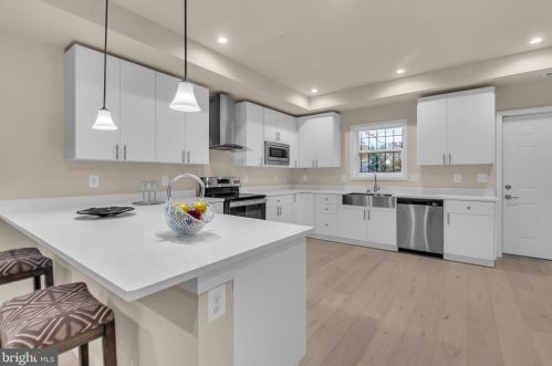 5821 Field Pl, Washington DC exterior