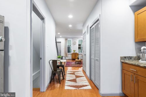 2238 Gerritt St, Philadelphia PA 19147-5821 exterior