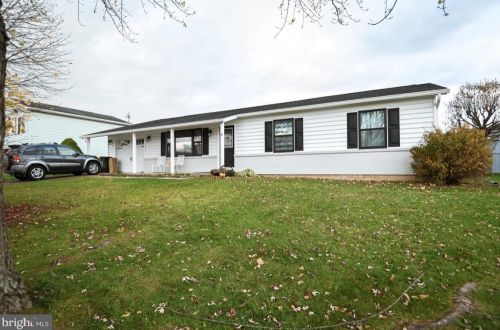 55 Cardinal Dr, Hanover PA  17331-9787 exterior