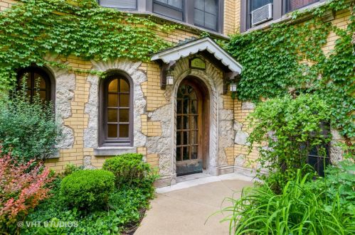 4211 Kedvale Ave, Chicago, IL 60641-2220