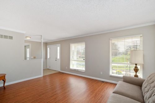 4901 Sefton Dr, Saint Louis MO 63128-2918 exterior