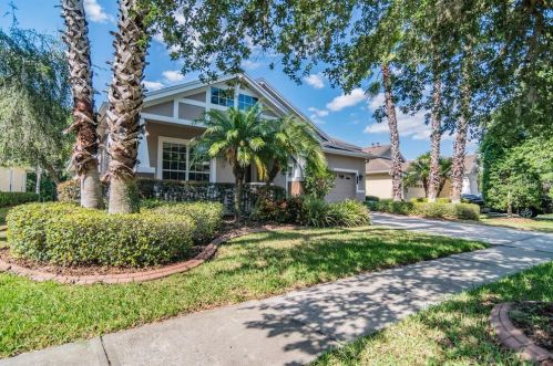 8028 Hampton Lake Dr, Tampa FL  33647-3558 exterior