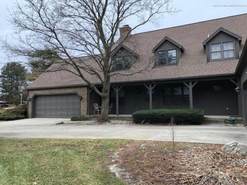 3266 Hitching Post Rd, Dewitt, MI 48820-9636