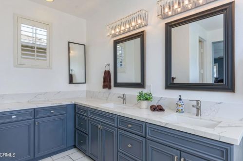 1404 Donegal Way, Oxnard CA  93035-1442 exterior