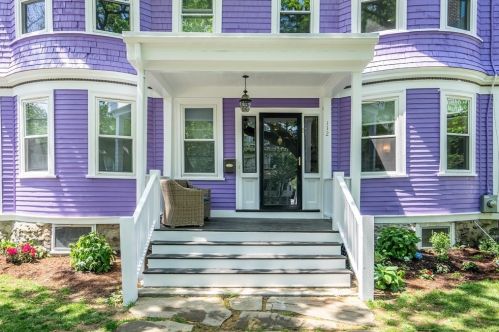 112 Beals St, Brookline MA  02446-6052 exterior