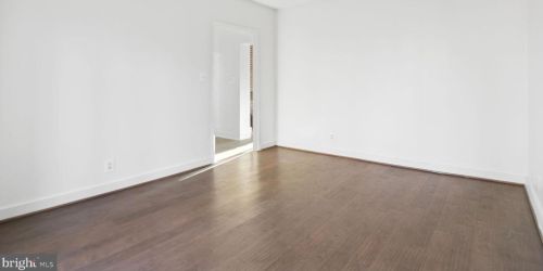 5608 Clermont Dr, Alexandria VA 22310-1402 exterior