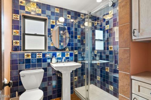 128 Camarillo Ave, Oxnard CA  93035-4605 exterior