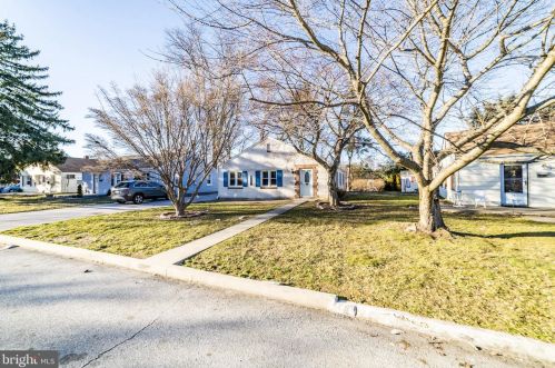 41 Norman St, Chester PA 19014-2140 exterior