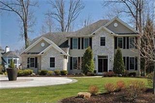 29645 Hilliard Blvd, Cleveland OH  44145-2900 exterior