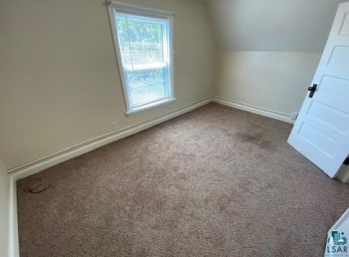 318 59 Ave, Duluth MN 55804-2559 exterior