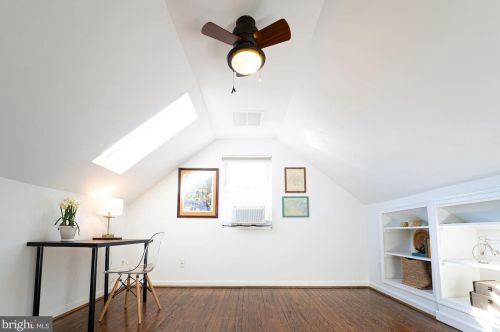 151 Moncure Dr, Alexandria VA 22314-4946 exterior