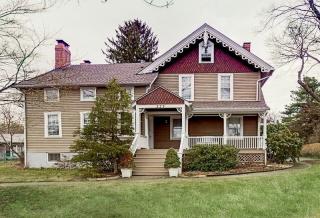 223 Mount Pleasant Ave, Livingston NJ  07039-1502 exterior