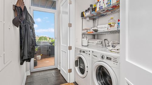 2008 Webster Ave, Chicago IL  60647-3318 exterior