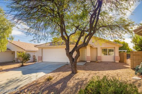 3281 Vuelta De Los Mineros, Tucson, AZ 85745-8825