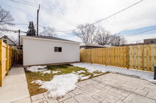 4117 Whipple St, Chicago IL 60652-1629 exterior