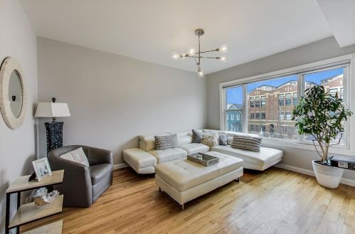 2529 Ashland Ave, Chicago, IL 60608-5320